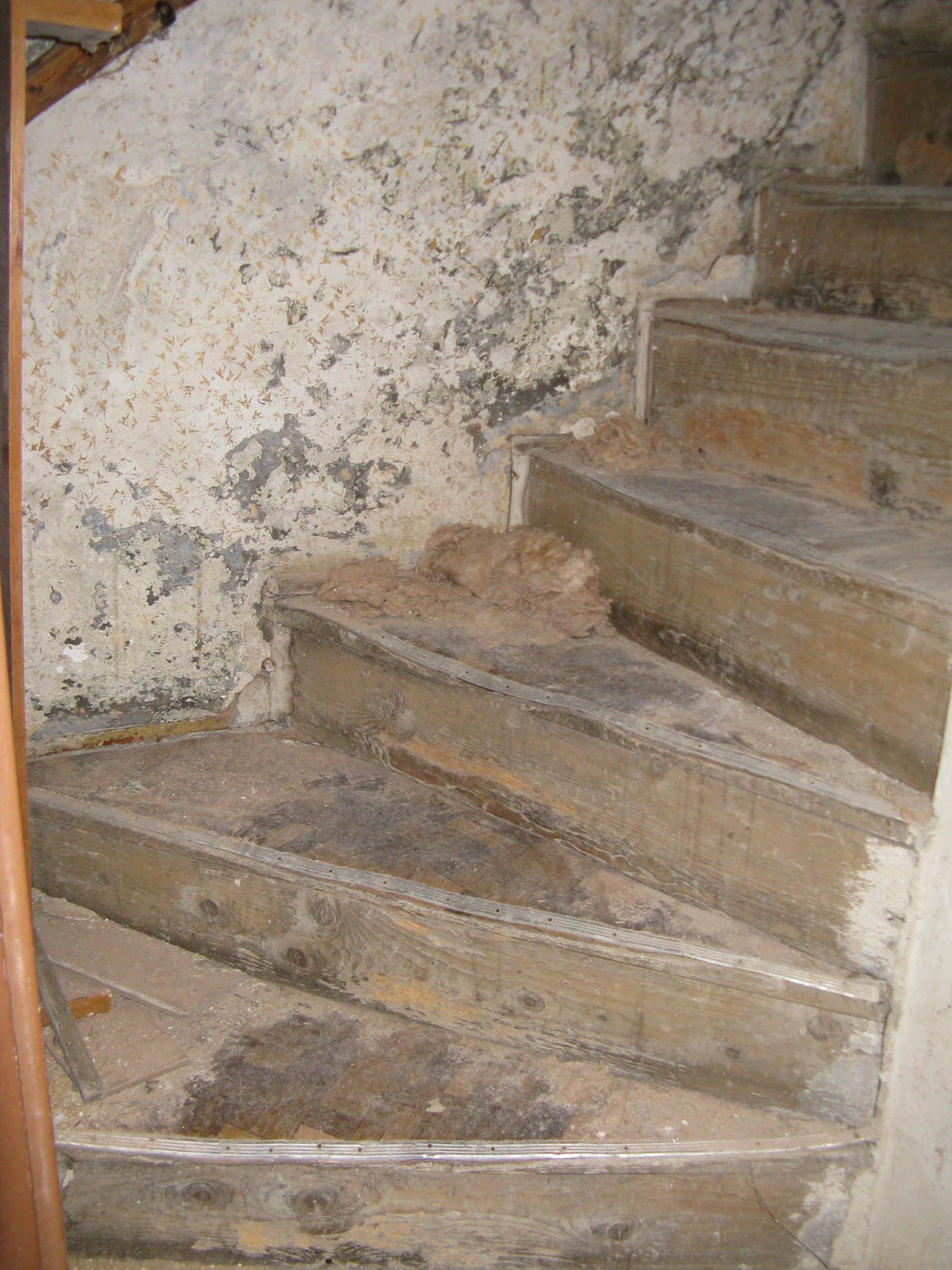 Původní schodiště.JPG
